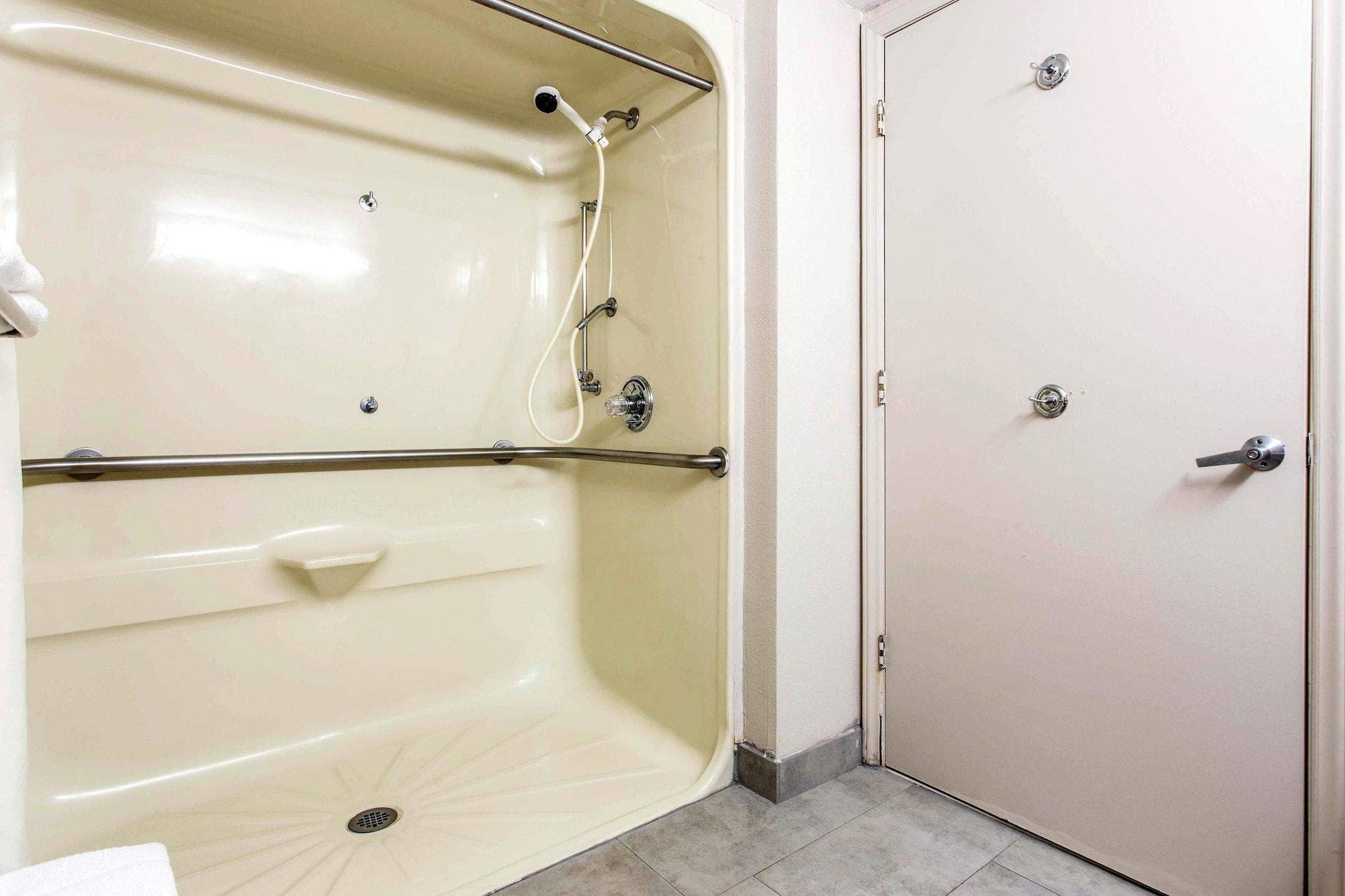 Quality Inn At The Park Fort Mill Εξωτερικό φωτογραφία