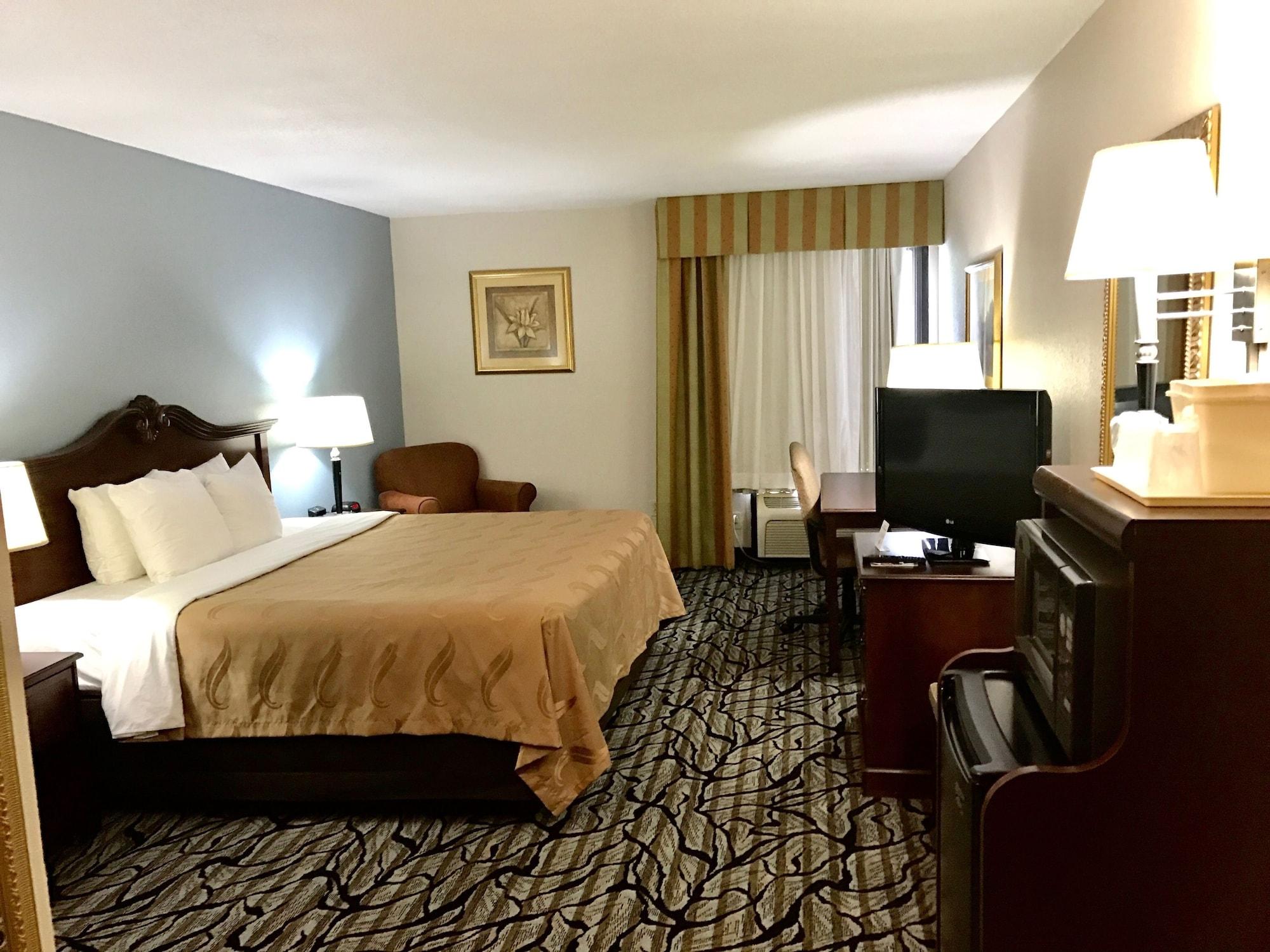 Quality Inn At The Park Fort Mill Εξωτερικό φωτογραφία