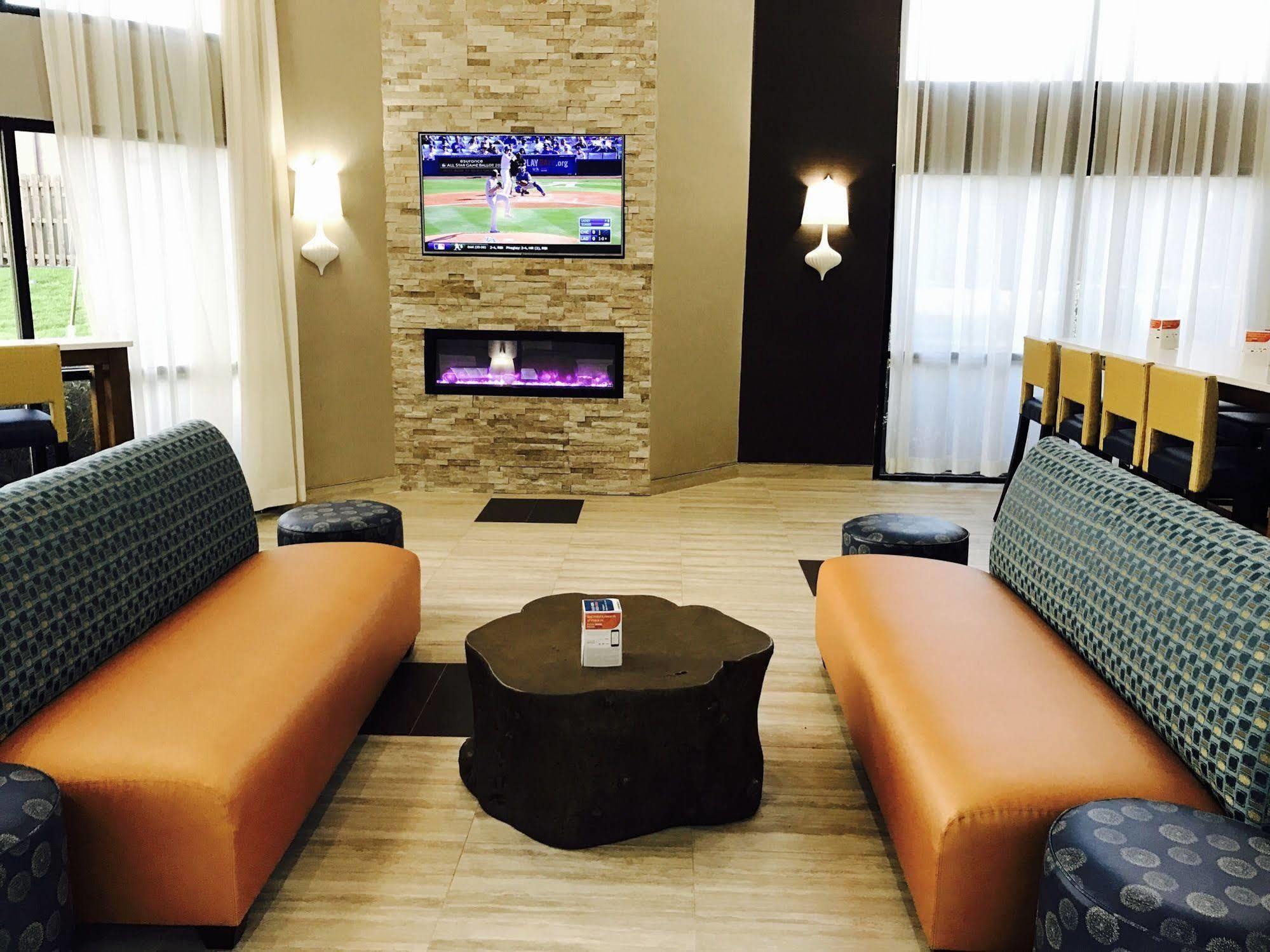 Quality Inn At The Park Fort Mill Εξωτερικό φωτογραφία
